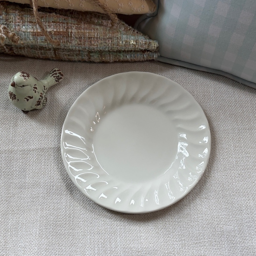 Classic Cream Swirl Ceramic Bread Plate - Churchill England